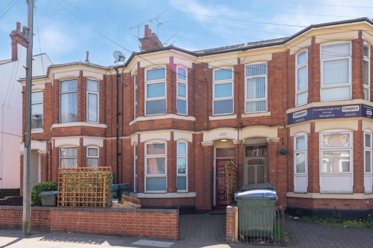 Superb One Bedroom Apartment In Coventry Cv1 *New* Eksteriør bilde